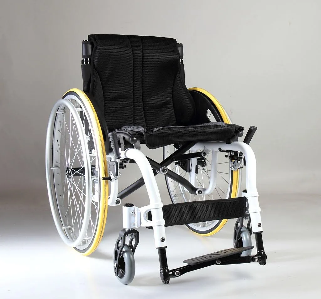 Silla de ruedas ultraligera